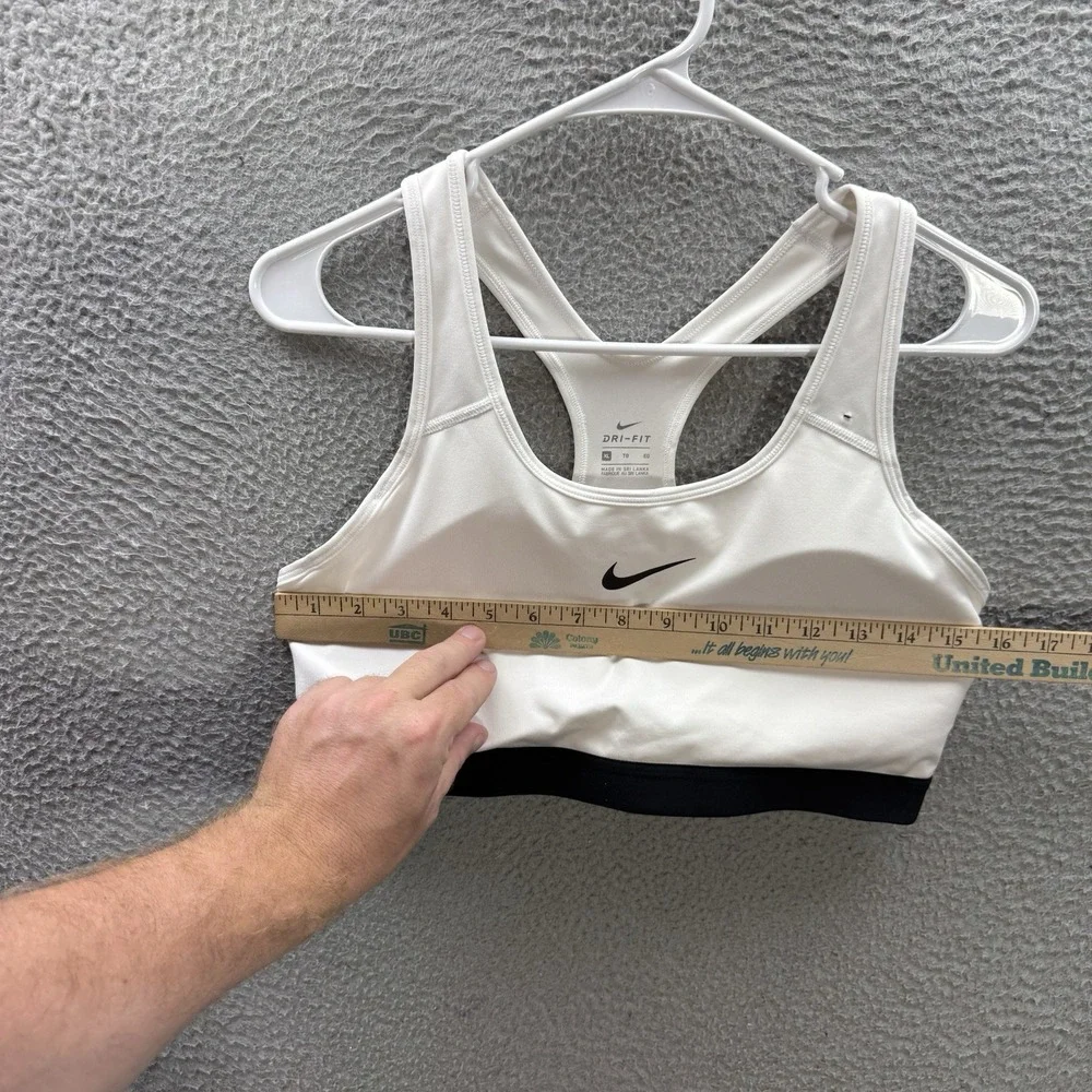 Nike Sports Bra Womens XL White Black Dri Fit Racerback‎ Removable Pads Yoga Gym
